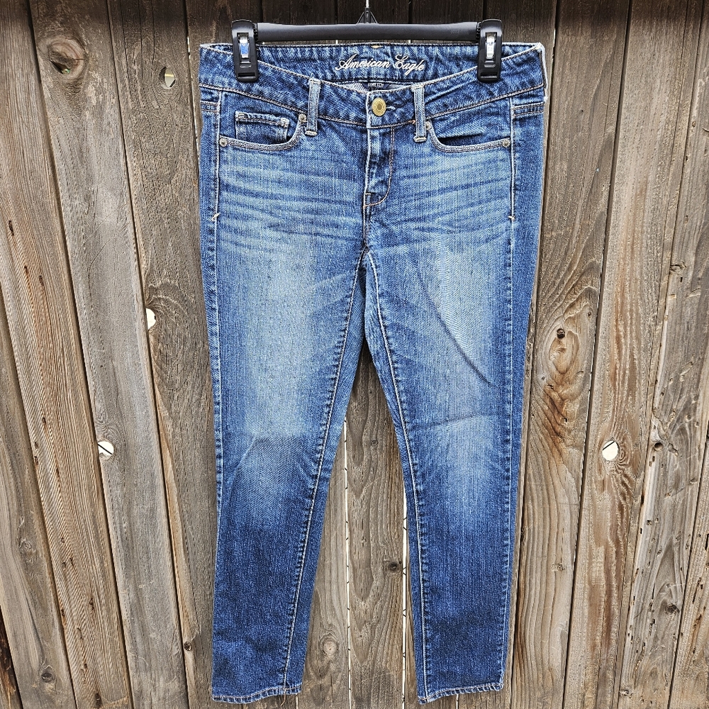 American Eagle Outfitters Women's Classic Blue Skinny Jeans Size 2
